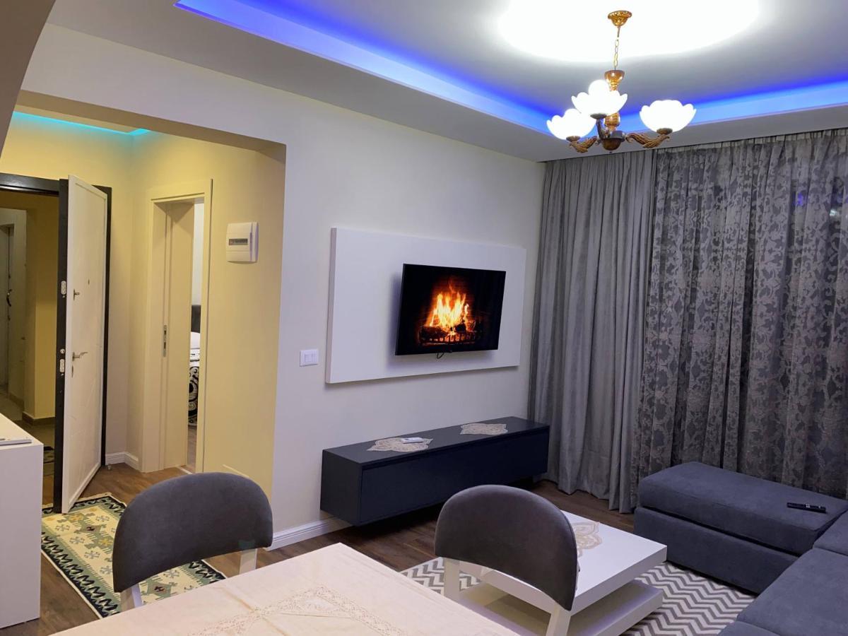 Komatas Modern Apartments In Bllok Area تيرانا المظهر الخارجي الصورة