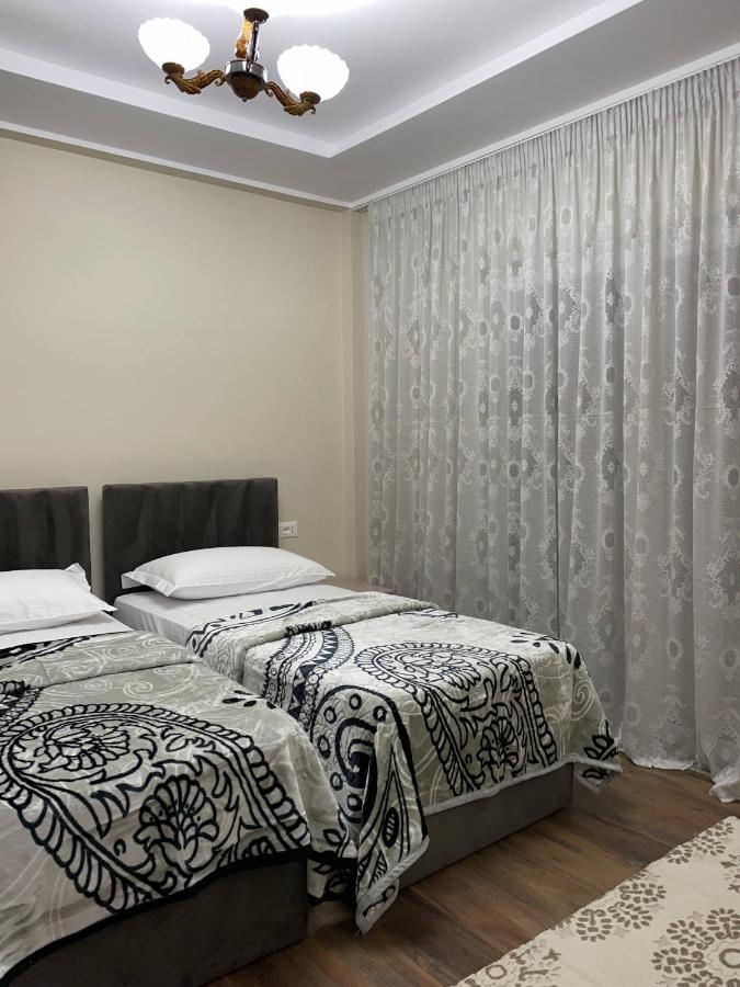 Komatas Modern Apartments In Bllok Area تيرانا المظهر الخارجي الصورة