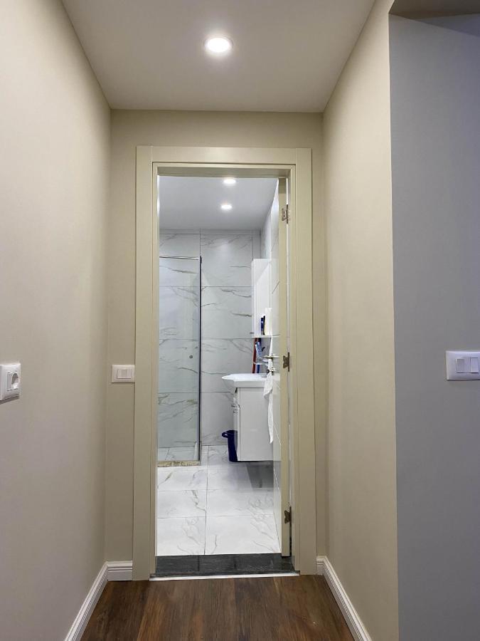 Komatas Modern Apartments In Bllok Area تيرانا المظهر الخارجي الصورة