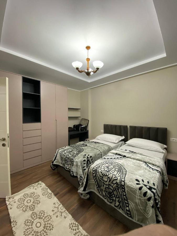 Komatas Modern Apartments In Bllok Area تيرانا المظهر الخارجي الصورة